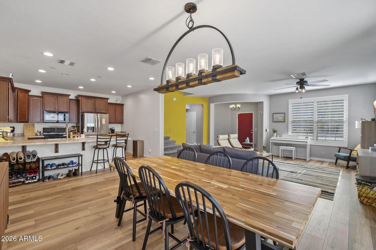 9410 S 34th Ln., Laveen, AZ 85339