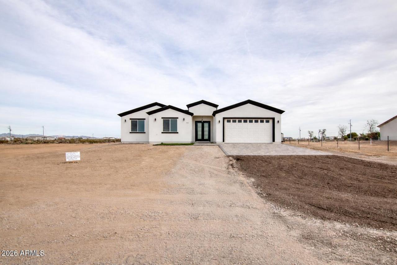 6523 S 333rd Ave., Tonopah, AZ 85354