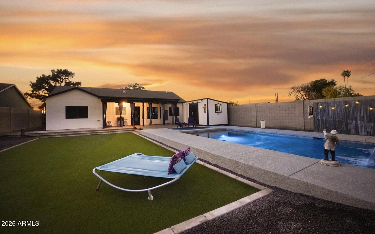 2621 N 30th Pl., Phoenix, AZ 85008