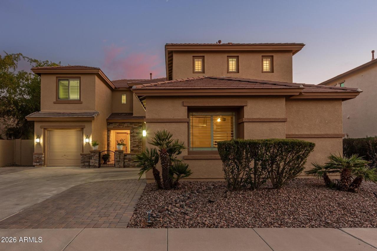 3915 E Aquarius Pl., Chandler, AZ 85249