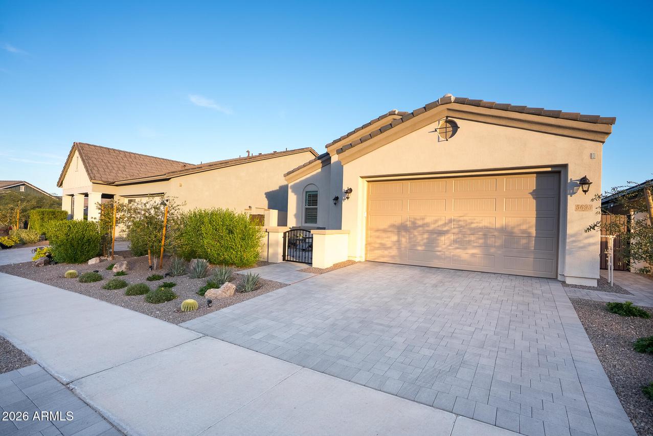 5693 N 206th Ln., Buckeye, AZ 85396