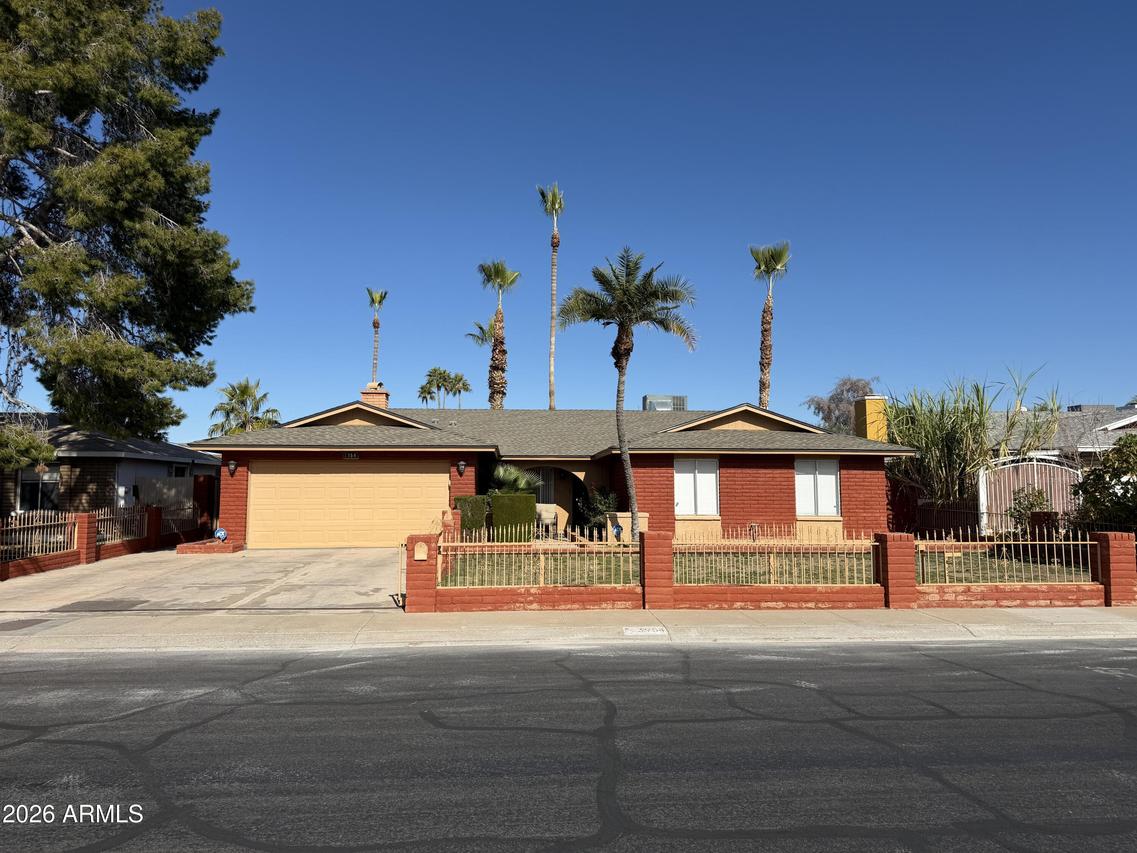 3954 W Wood Dr., Phoenix, AZ 85029