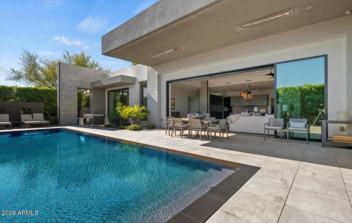 6982 E Joshua Tree Ln., Paradise Valley, AZ 85253