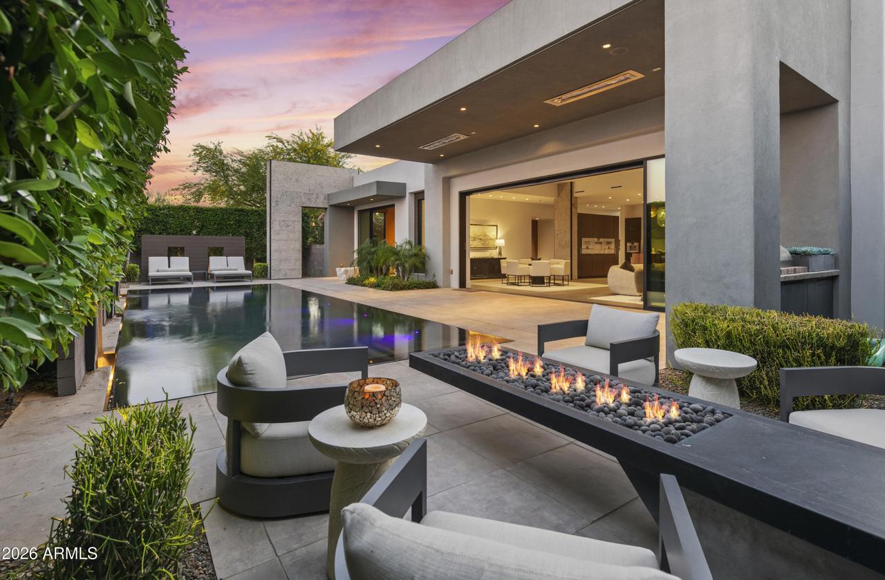 6982 E Joshua Tree Ln., Paradise Valley, AZ 85253