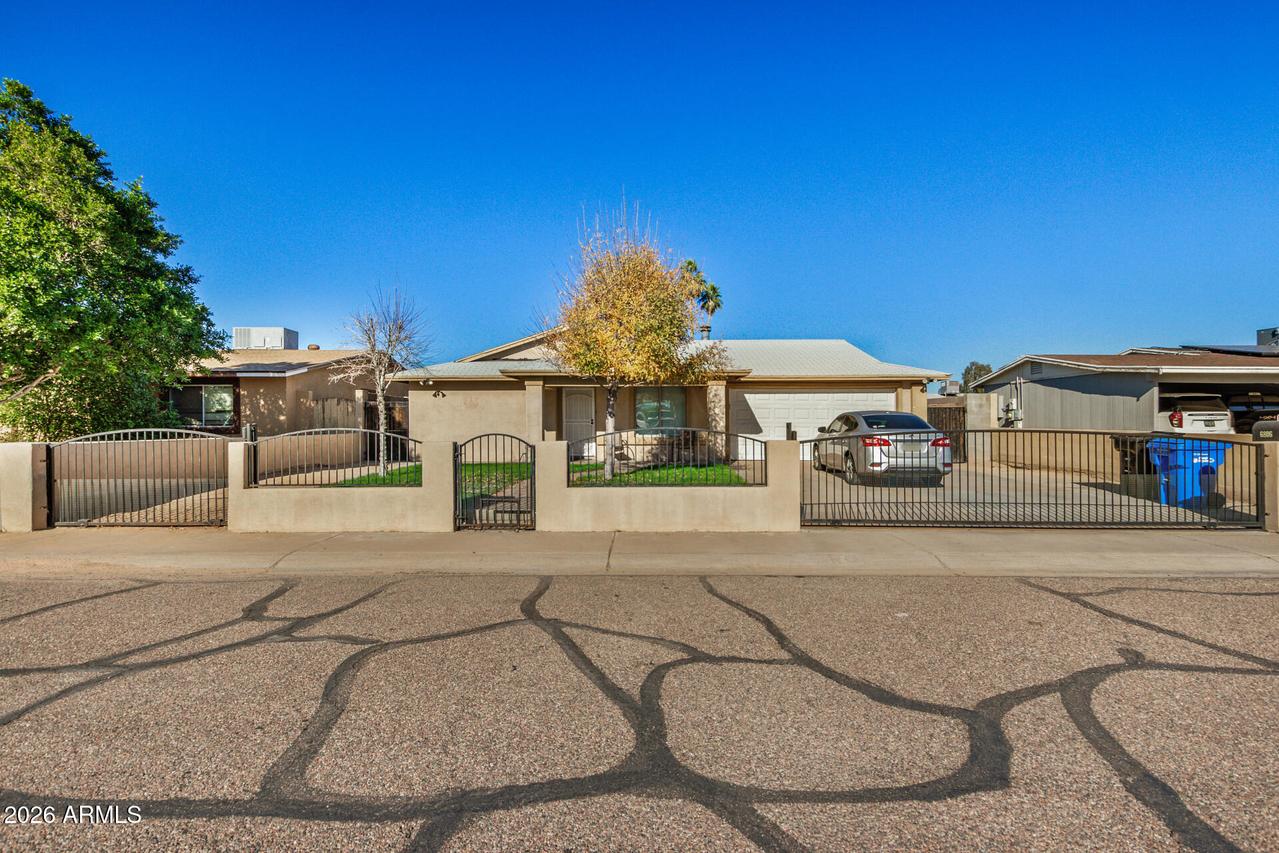 6806 W Lewis Ave., Phoenix, AZ 85035