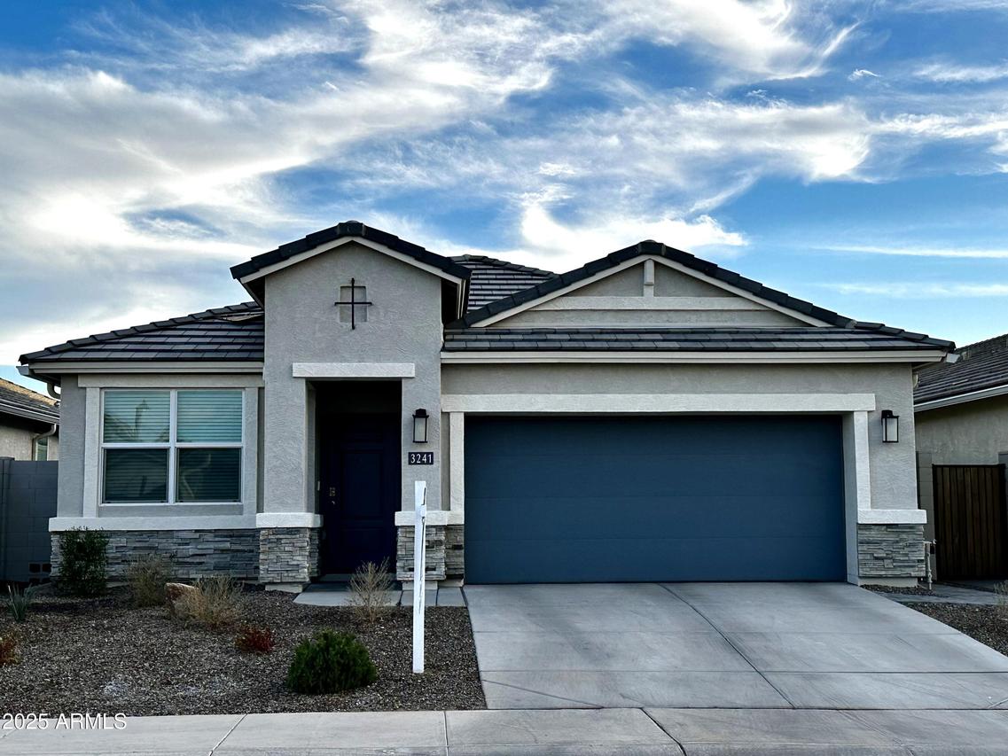 3241 W Shanley Ave., Mesa, AZ 85212