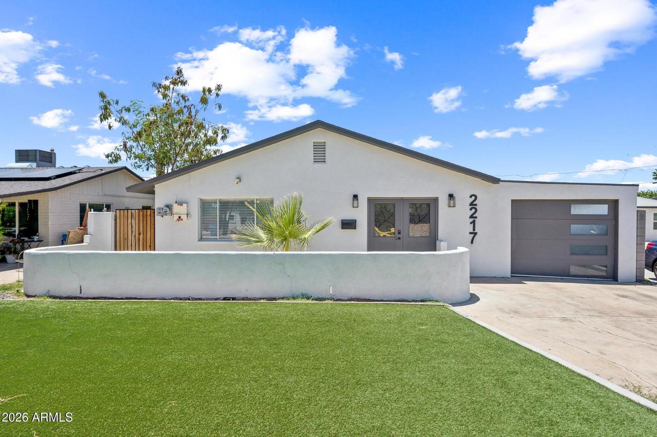 2217 E Sheridan St., Phoenix, AZ 85006