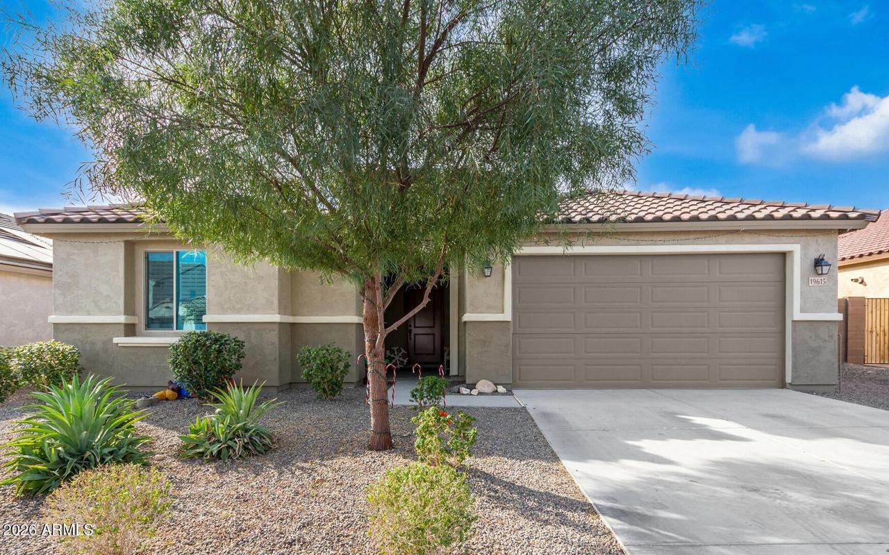 19615 W San Miguel Ave., Litchfield Park, AZ 85340