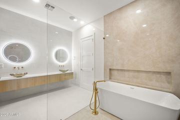 4227 E Campbell Ave., Phoenix, AZ 85018