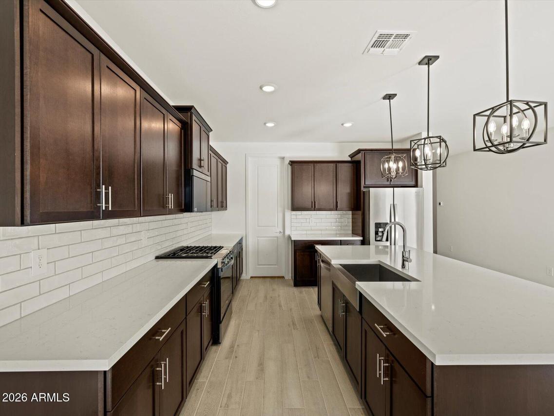 2491 E Vintage Dr., San Tan Valley, AZ 85143