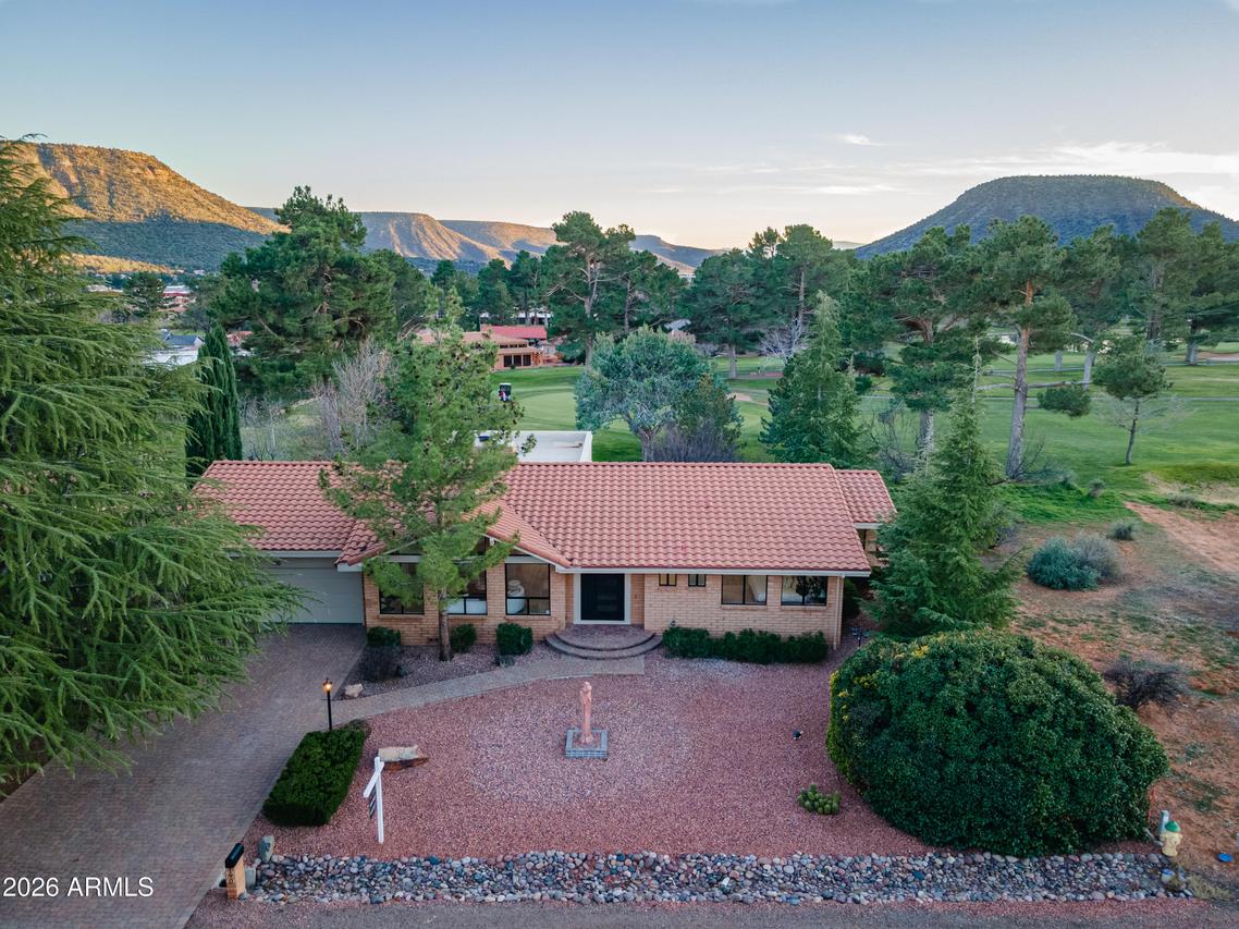190 Fairway Oaks Ln., Sedona, AZ 86351