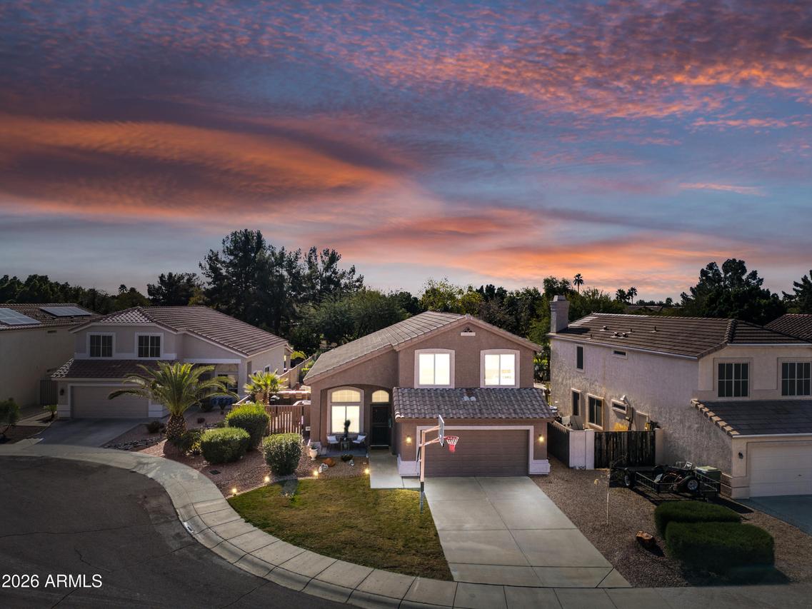 7421 W Lone Cactus Dr., Glendale, AZ 85308