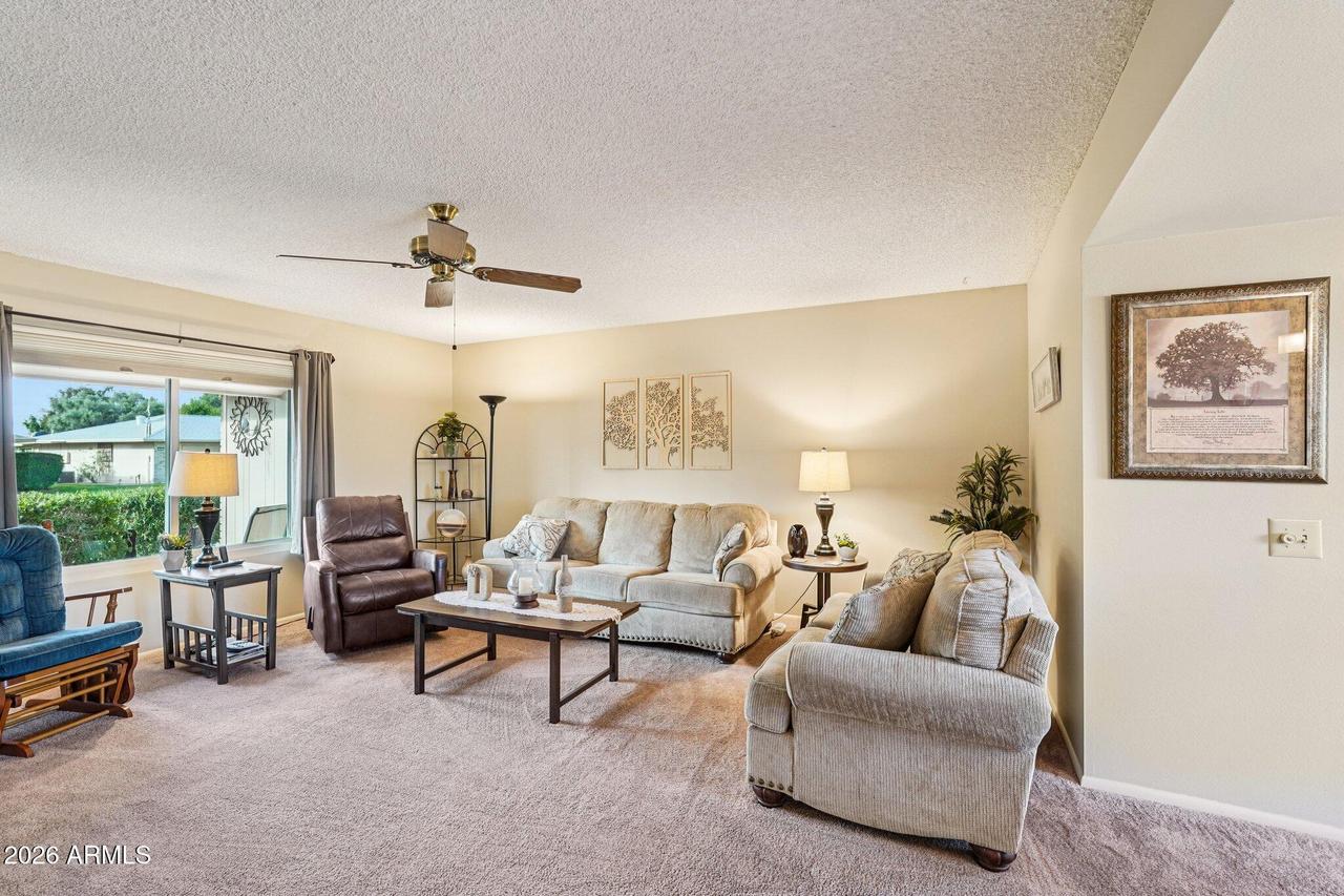 9912 W Sandstone Dr., Sun City, AZ 85351