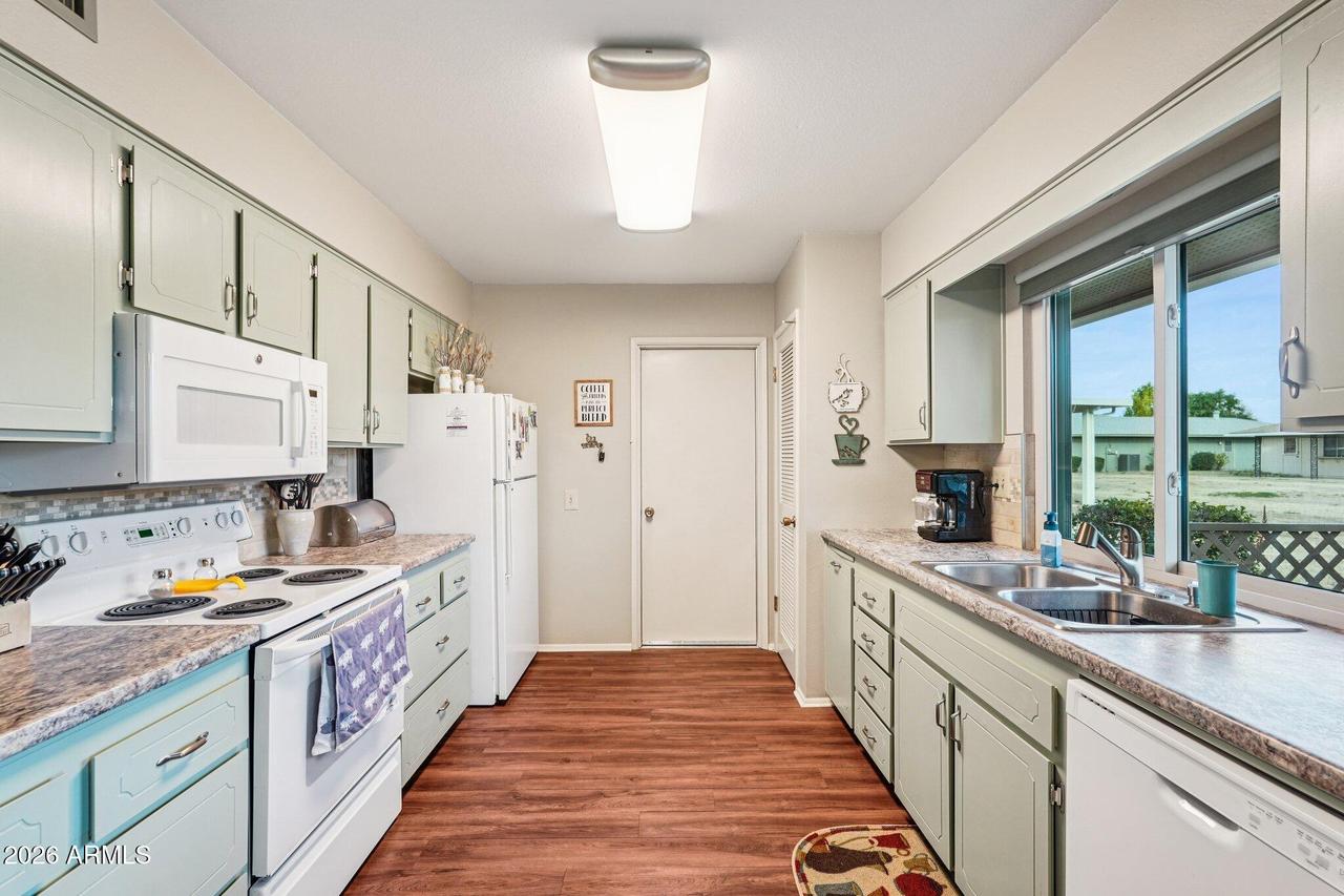 9912 W Sandstone Dr., Sun City, AZ 85351