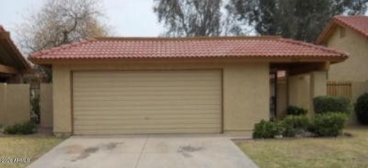 5222 E Tamblo Dr., Phoenix, AZ 85044