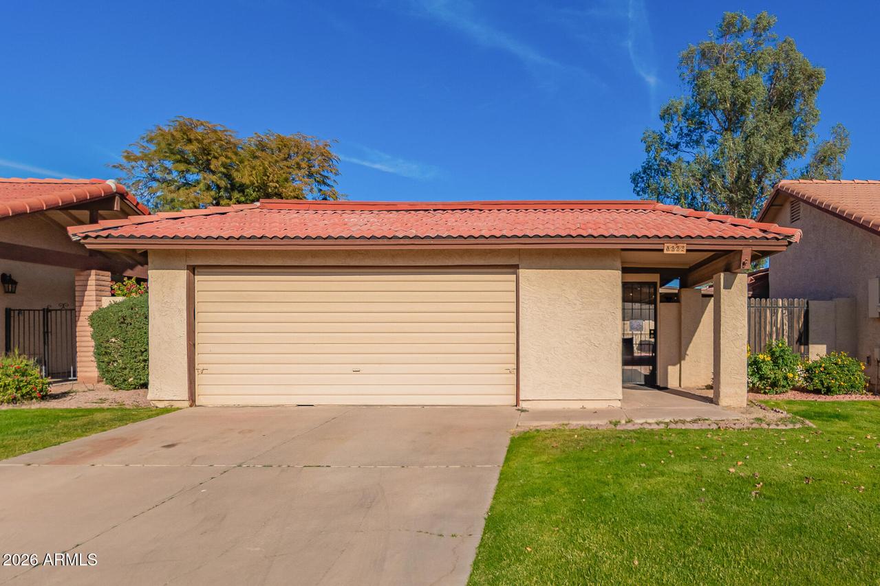 5222 E Tamblo Dr., Phoenix, AZ 85044