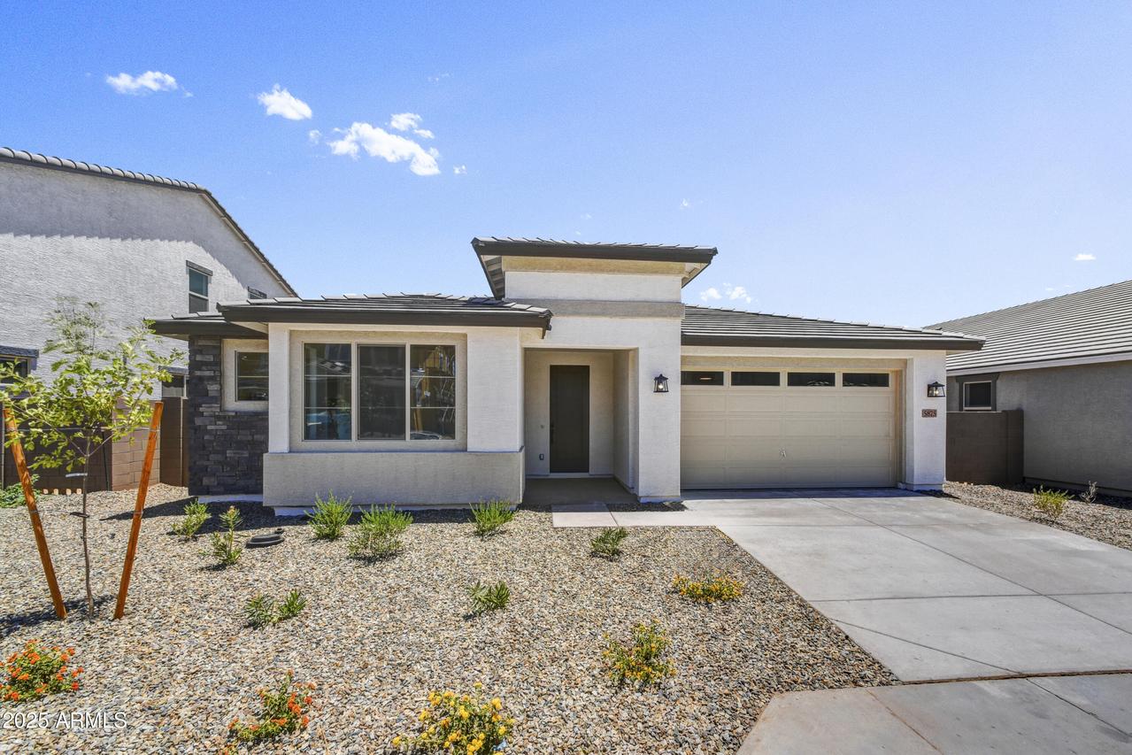 5875 N 193rd Dr., Litchfield Park, AZ 85340