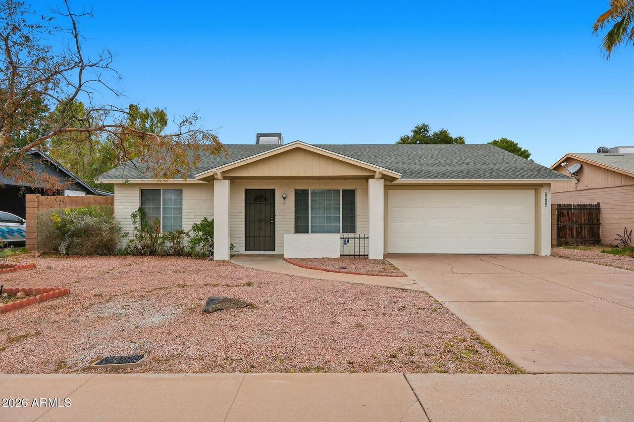 5824 S College Ave., Tempe, AZ 85283