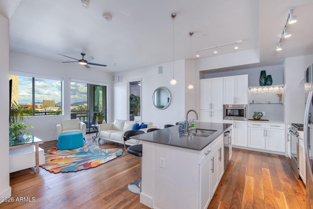 3131 N Central Ave. #6010, Phoenix, AZ 85012