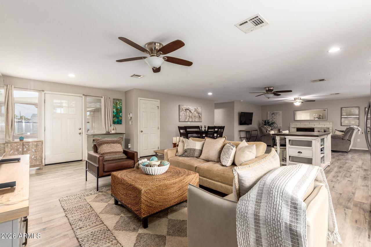 4709 N 62nd Ave., Phoenix, AZ 85033