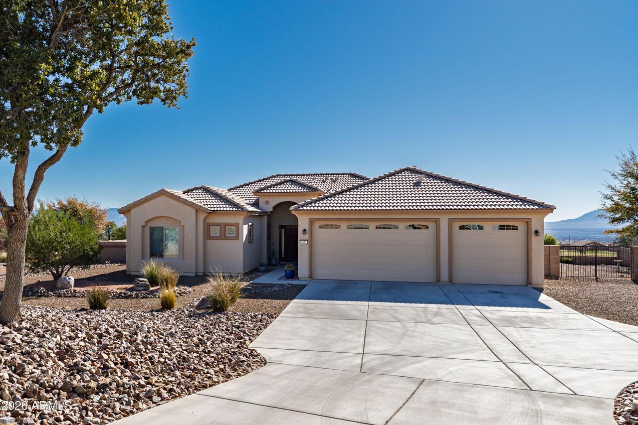 6451 E Saddlehorn Cir., Hereford, AZ 85615