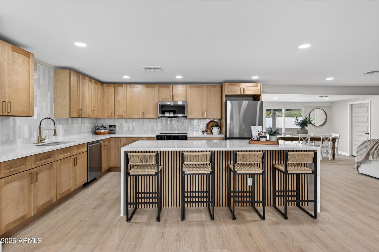 1644 W Friess Dr., Phoenix, AZ 85023