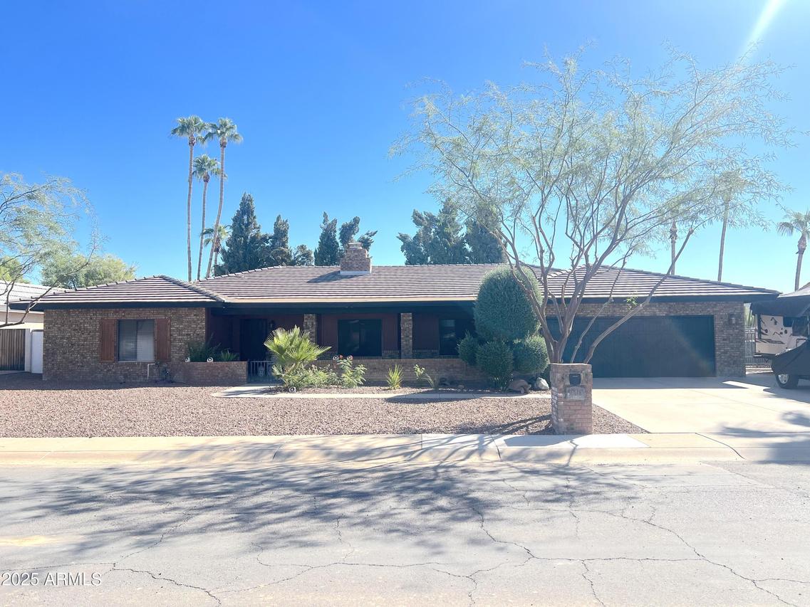 16213 N 1st Ave., Phoenix, AZ 85023