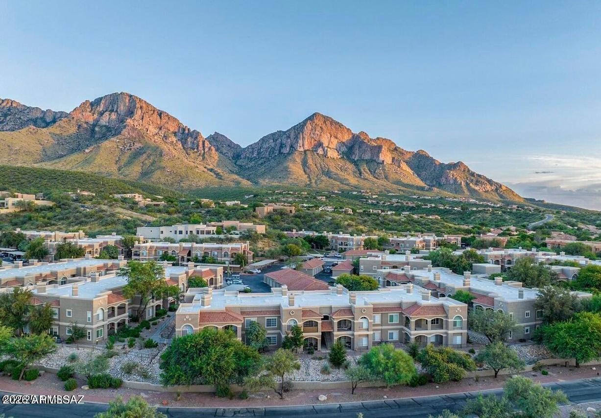 1500 E Pusch Wilderness Dr. #2102, Tucson, AZ 85737