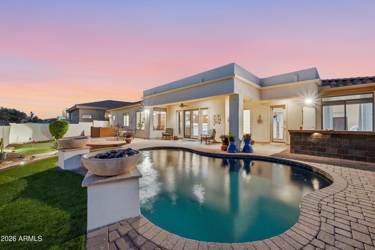 1516 E South Mountain Ave., Phoenix, AZ 85042