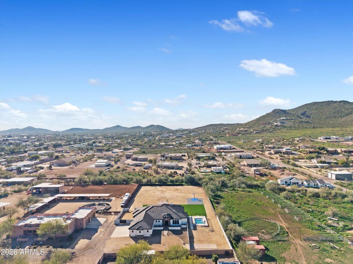 1617 W Maddock Rd., Phoenix, AZ 85086