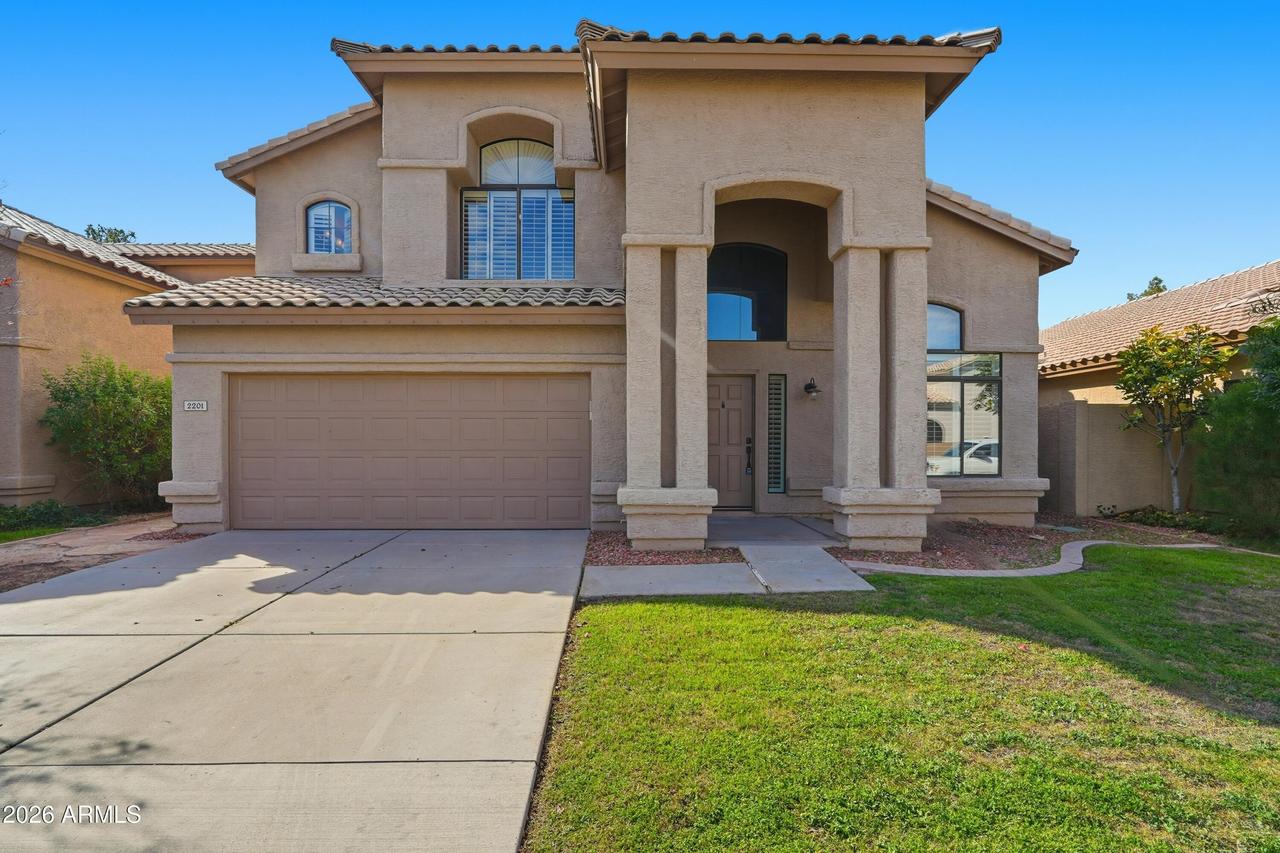 2201 W Redwood Dr., Chandler, AZ 85248