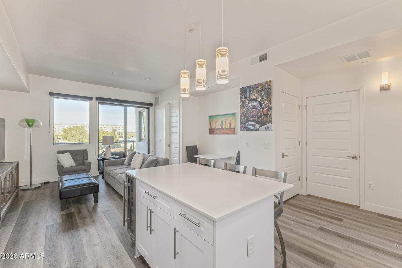 7300 E Earll Dr. #3020, Scottsdale, AZ 85251