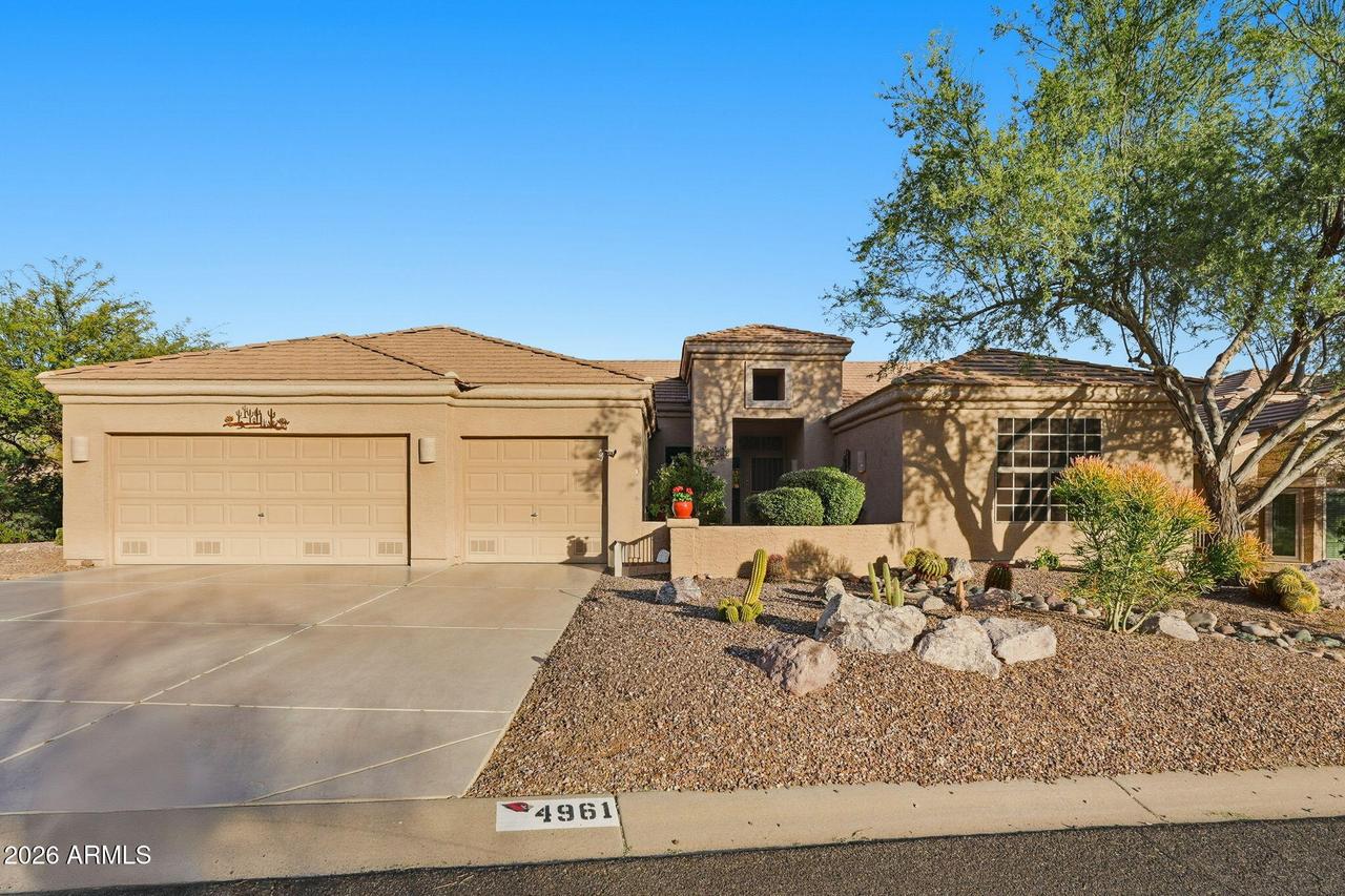 4961 S Crested Saguaro Ln., Gold Canyon, AZ 85118
