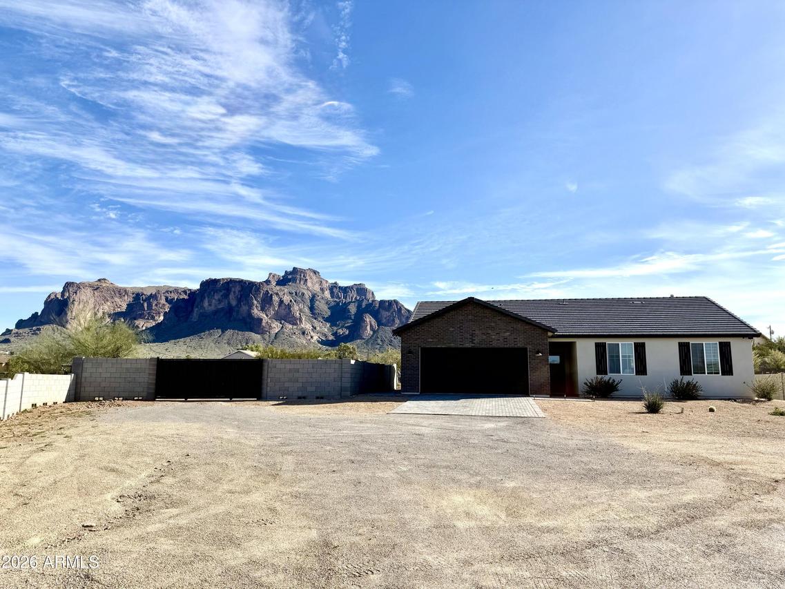 990 N Muleshoe Rd., Apache Junction, AZ 85119