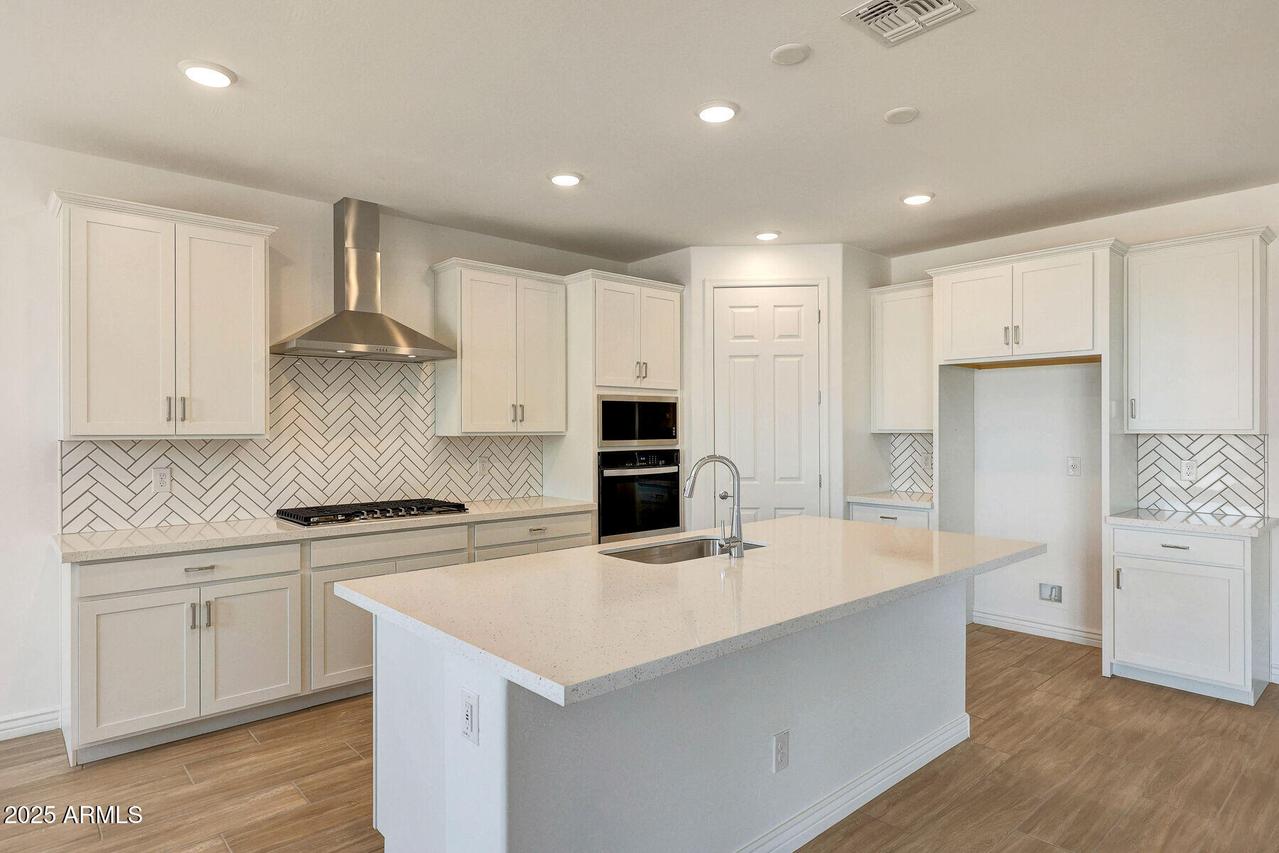 25817 N 147th Dr., Surprise, AZ 85387