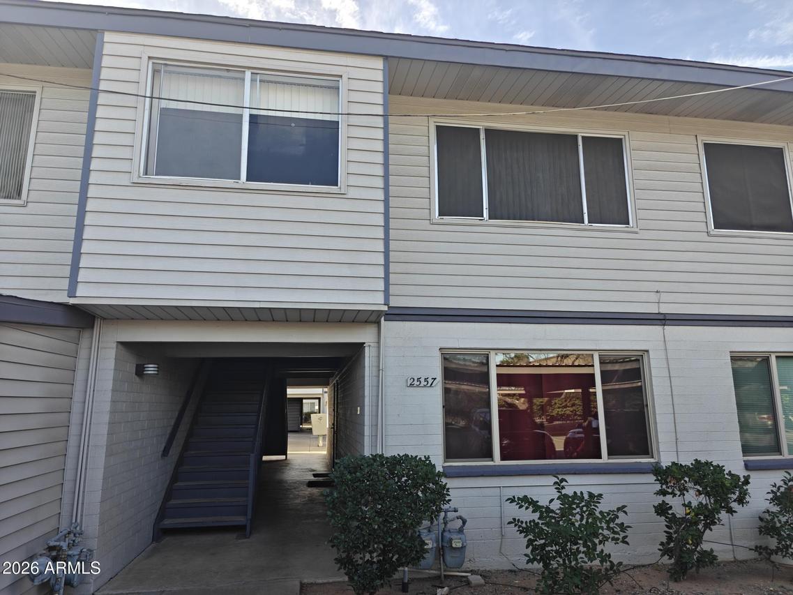 2557 W Rose Ln. #204, Phoenix, AZ 85017