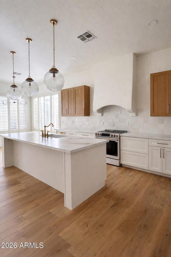 3519 E Bridgeport Pkwy., Gilbert, AZ 85295