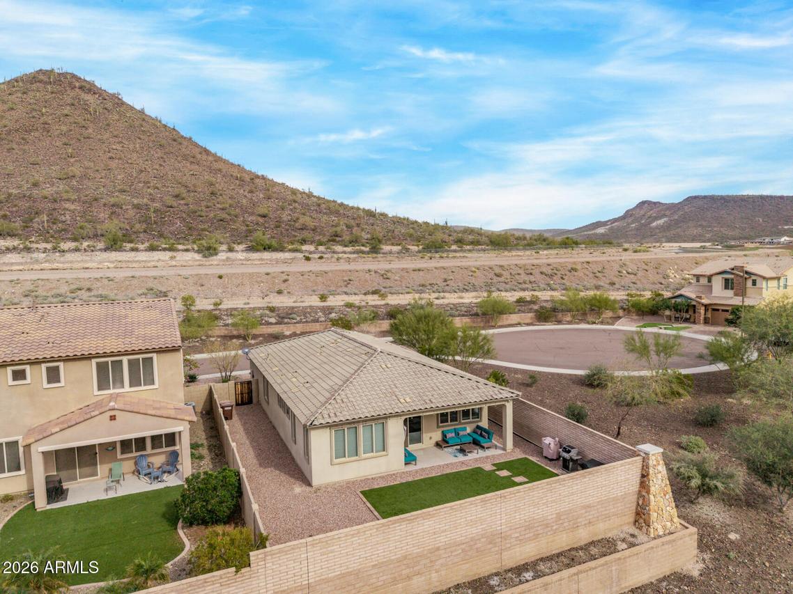 12573 W Caraveo Pl., Peoria, AZ 85383