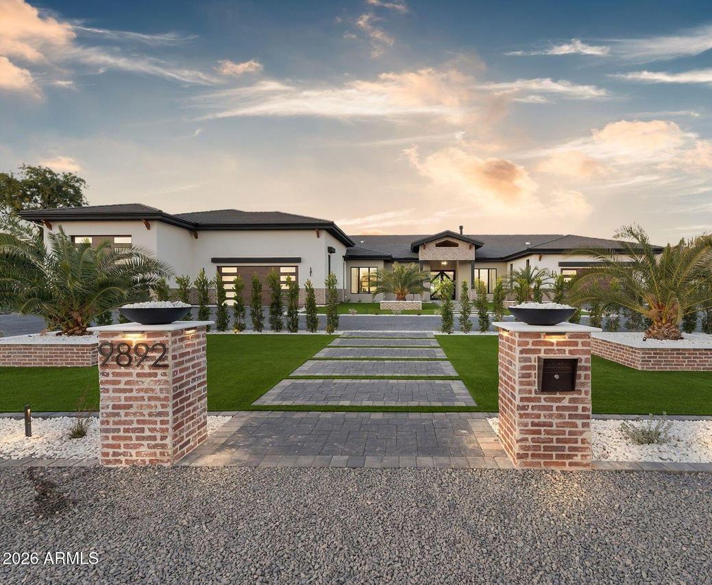 9892 E Charter Oak Rd., Scottsdale, AZ 85260