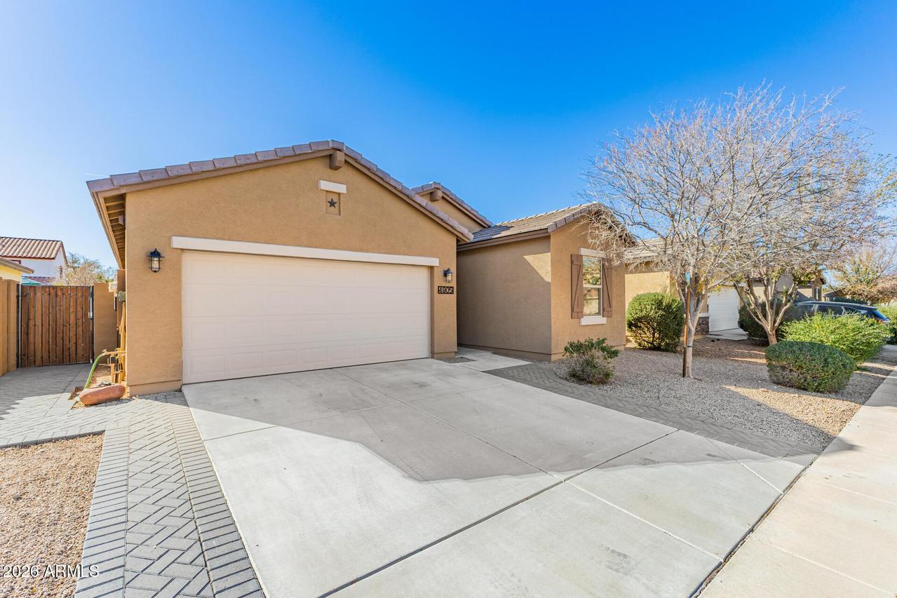 4905 E Velasco St., San Tan Valley, AZ 85140