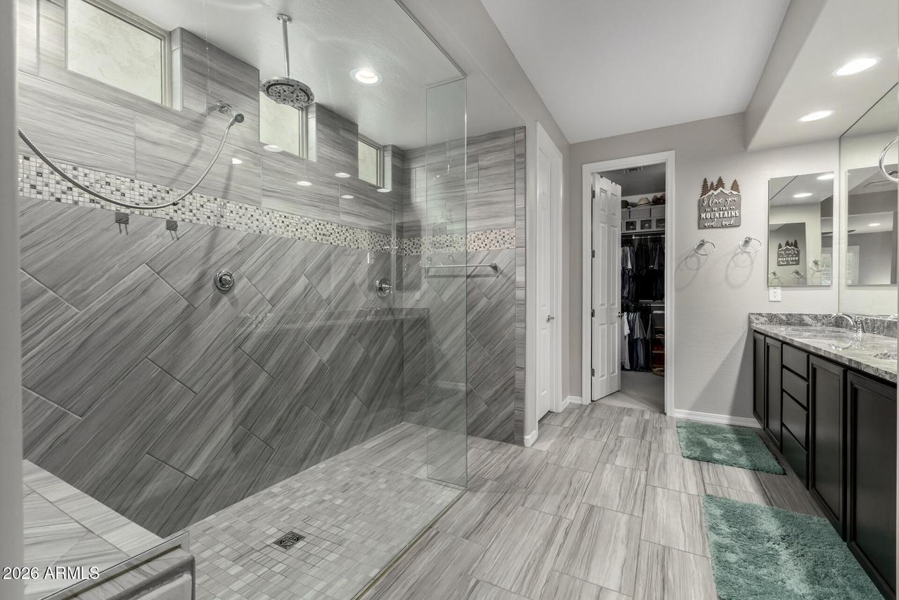 26132 N 52nd Ln., Phoenix, AZ 85083