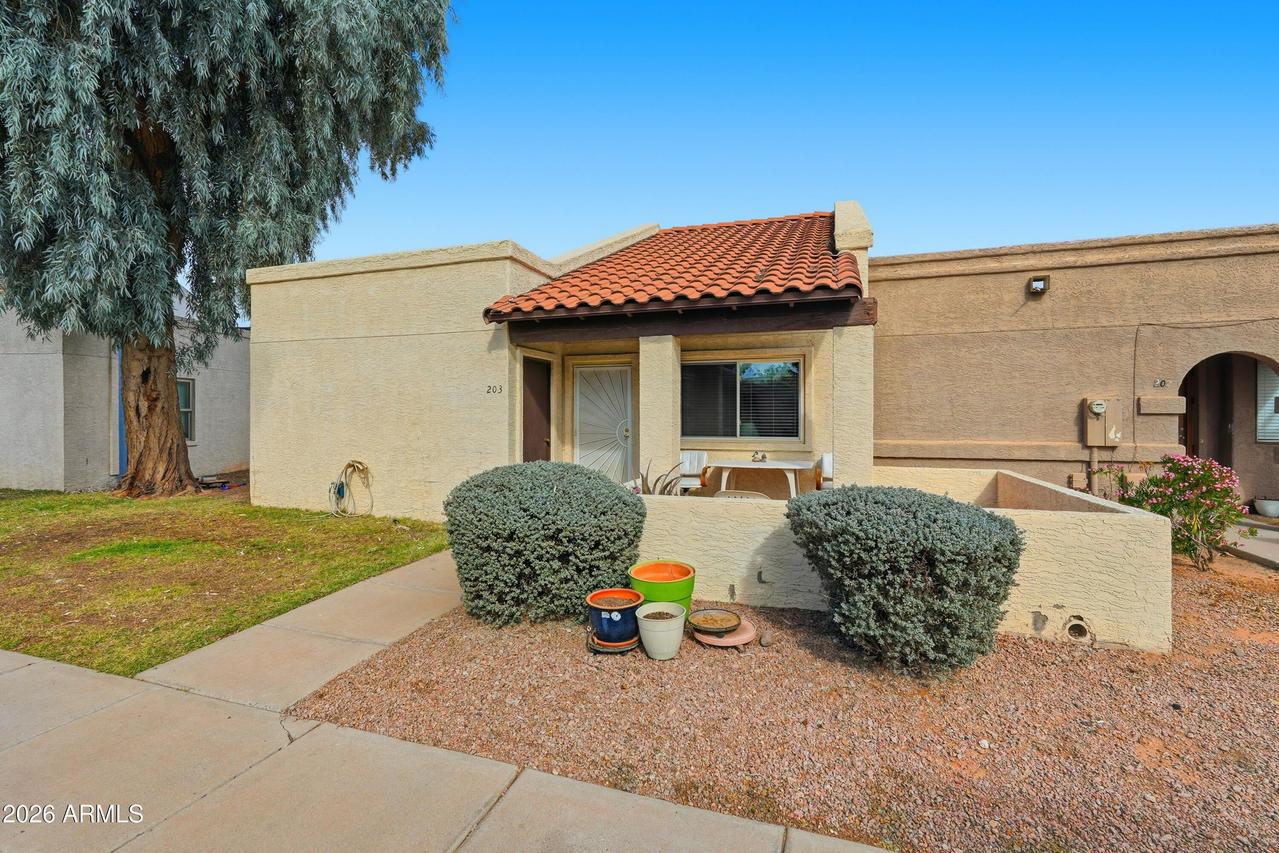 727 S Hartford St. #203, Chandler, AZ 85225
