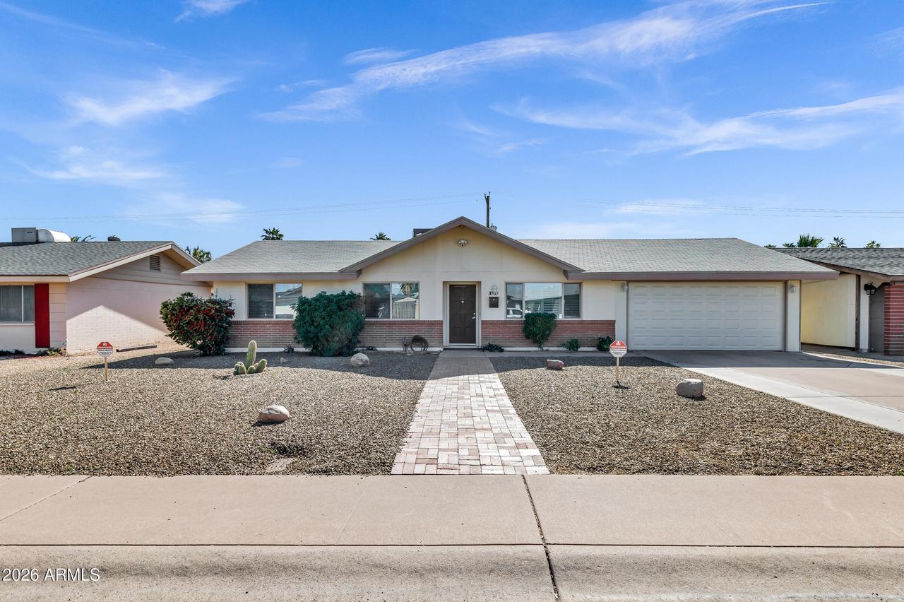 3707 W Caron St., Phoenix, AZ 85051