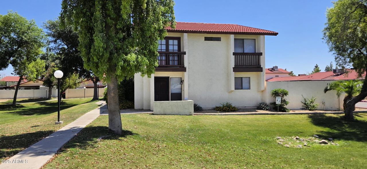 2831 E Waltann Ln. #1, Phoenix, AZ 85032