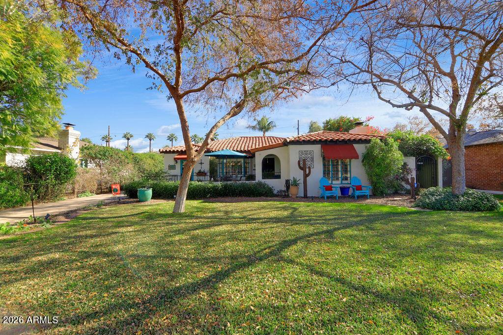 1621 N 11th Ave., Phoenix, AZ 85007