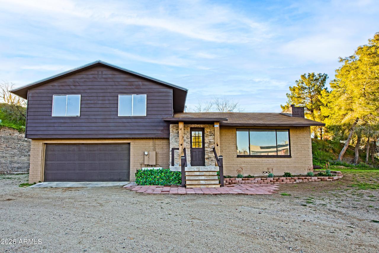 648 E Prickly Pear Dr., Globe, AZ 85501