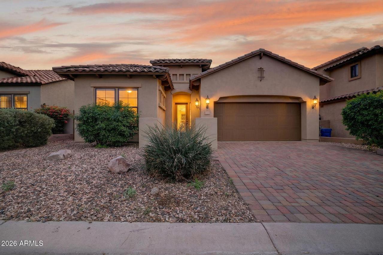 6861 E Pearl St., Mesa, AZ 85207