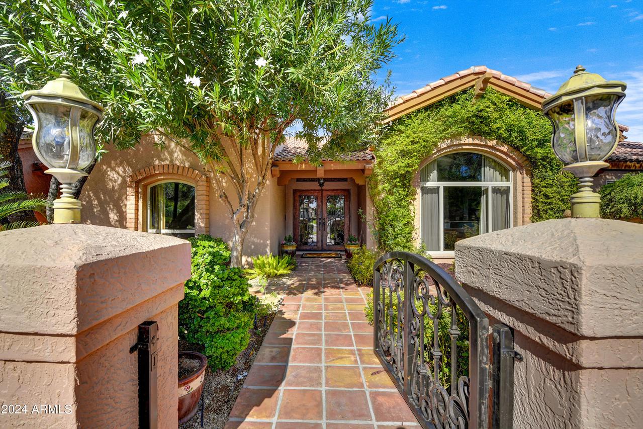 8434 E Charter Oak Dr., Scottsdale, AZ 85260