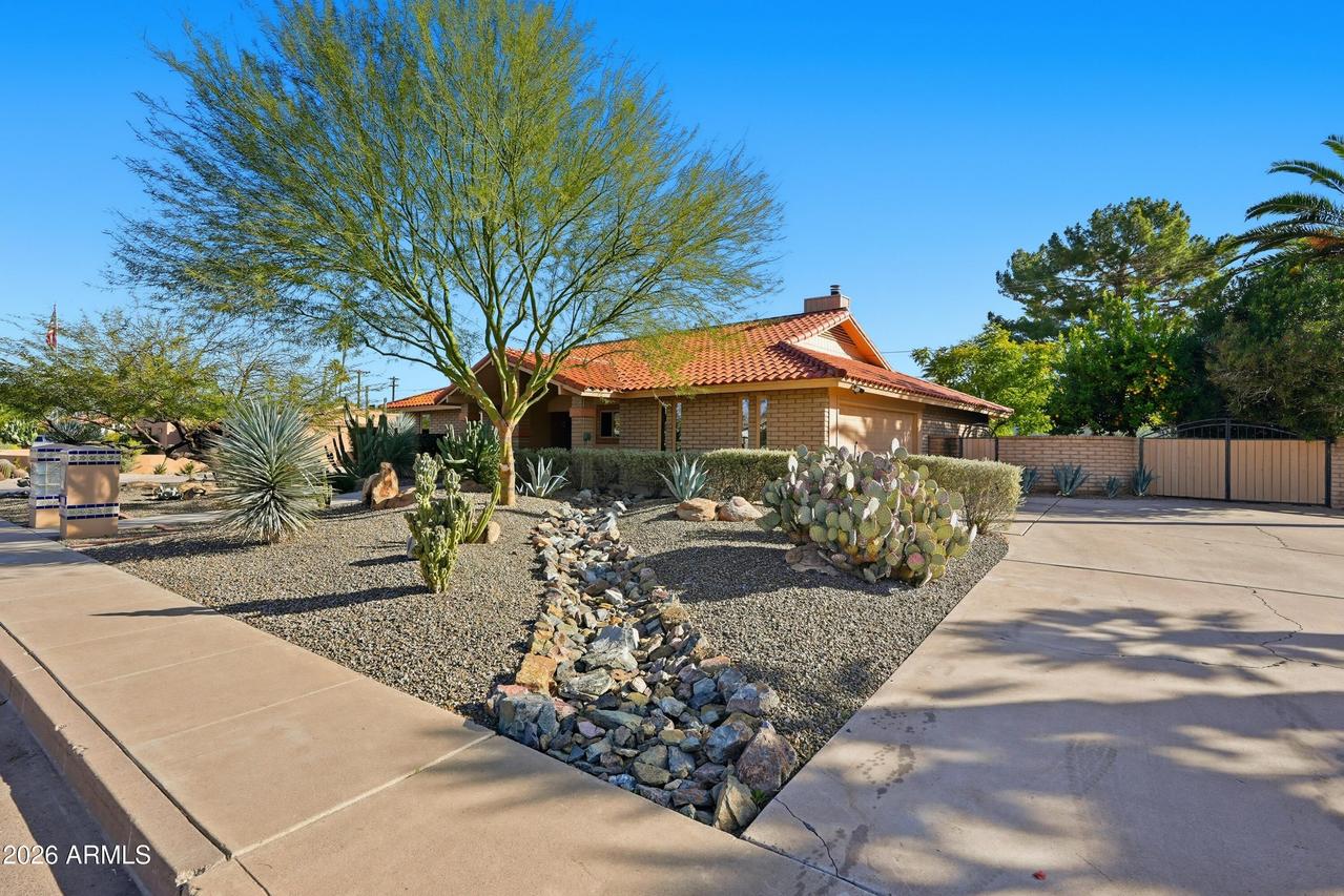14029 N Canterbury Dr., Phoenix, AZ 85023