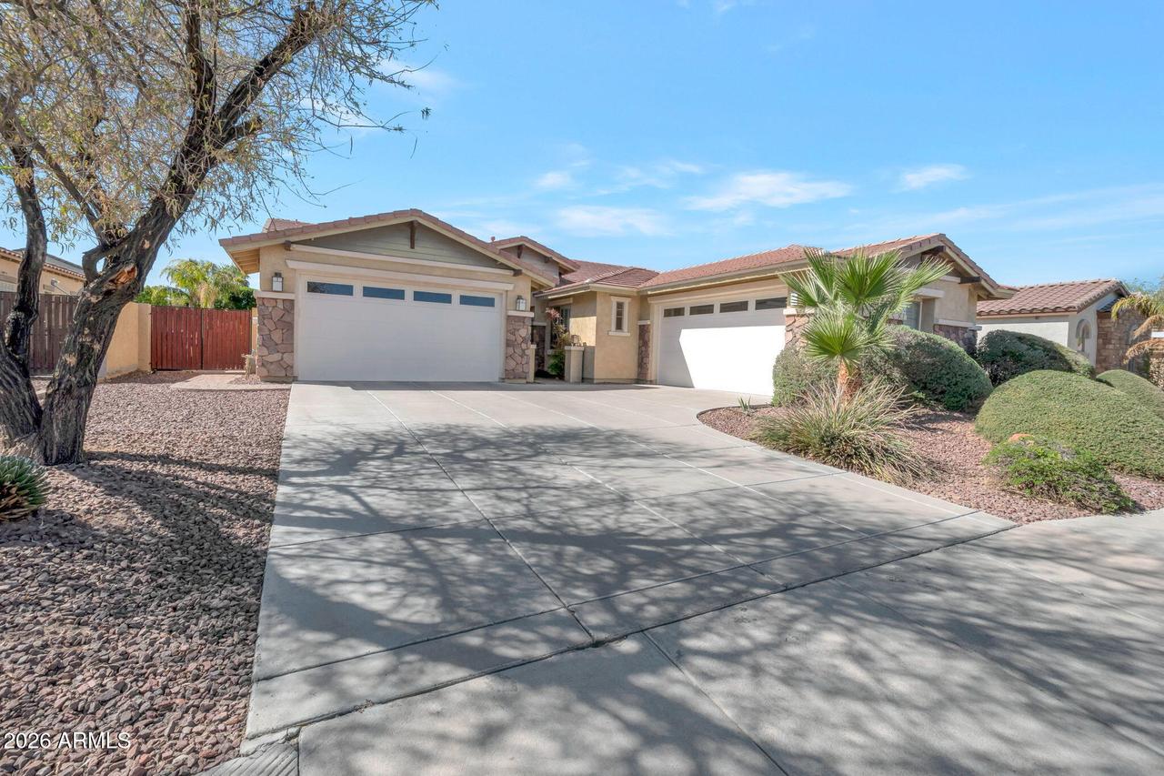 3380 S Holguin Way, Chandler, AZ 85248
